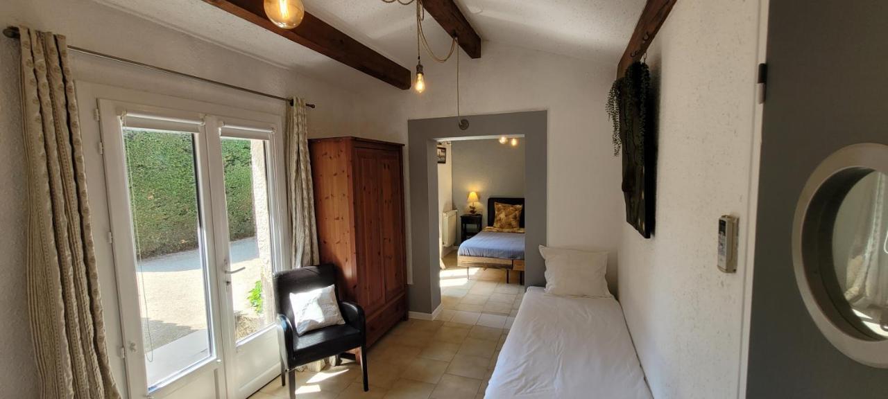 Villa Liberty Entraigues-sur-la-Sorgue Pokoj fotografie